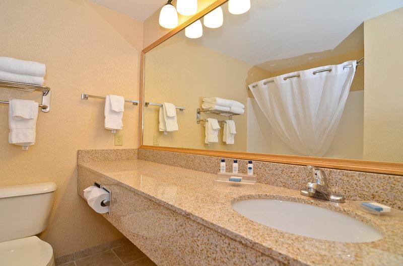 Comfort Inn & Suites Independence Habitación foto